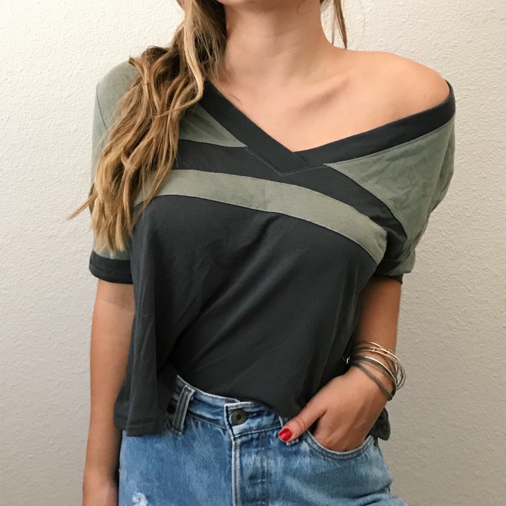 RVCA loose fit top